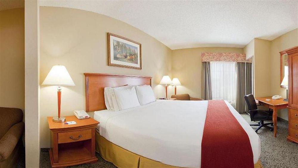 Holiday Inn Express Hotel & Suites Lawton-Fort Sill By Ihg Exterior foto