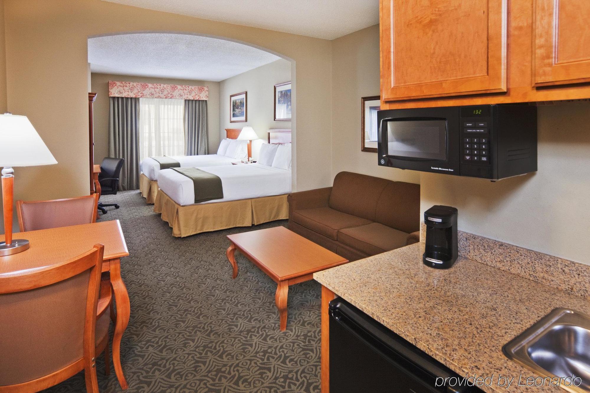 Holiday Inn Express Hotel & Suites Lawton-Fort Sill By Ihg Zimmer foto