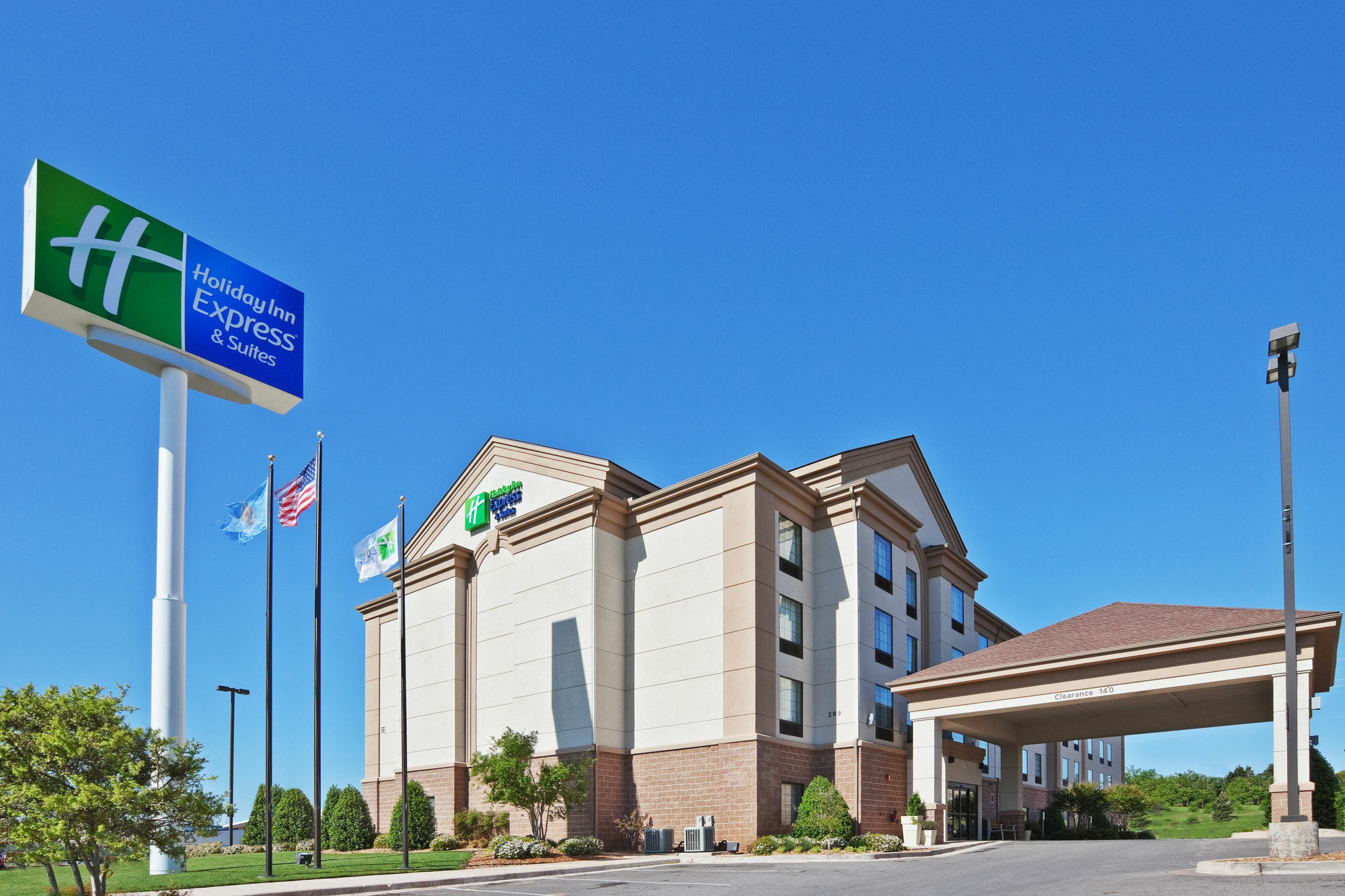 Holiday Inn Express Hotel & Suites Lawton-Fort Sill, An Ihg Hotel Exterior foto